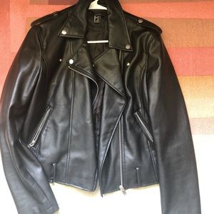 Forever 21 black leather jacket